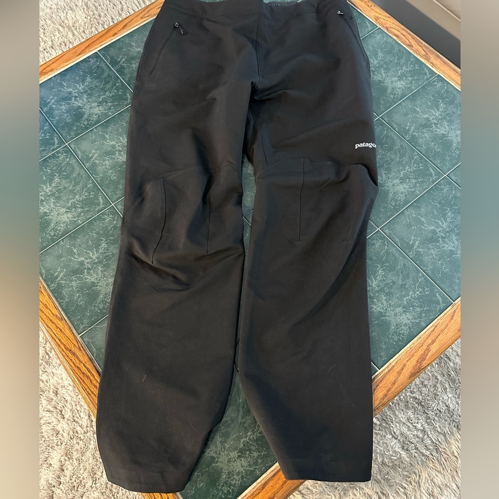 Patagonia Rain / Snow Pants . Men’s XL